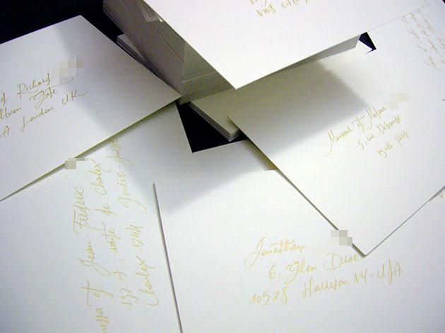mariage enveloppes calligraphe, écrire adresse sur enveloppe mariage, écriture adresses enveloppes mariage, calligraphe paris enveloppe, calligraphie enveloppes mariage paris
